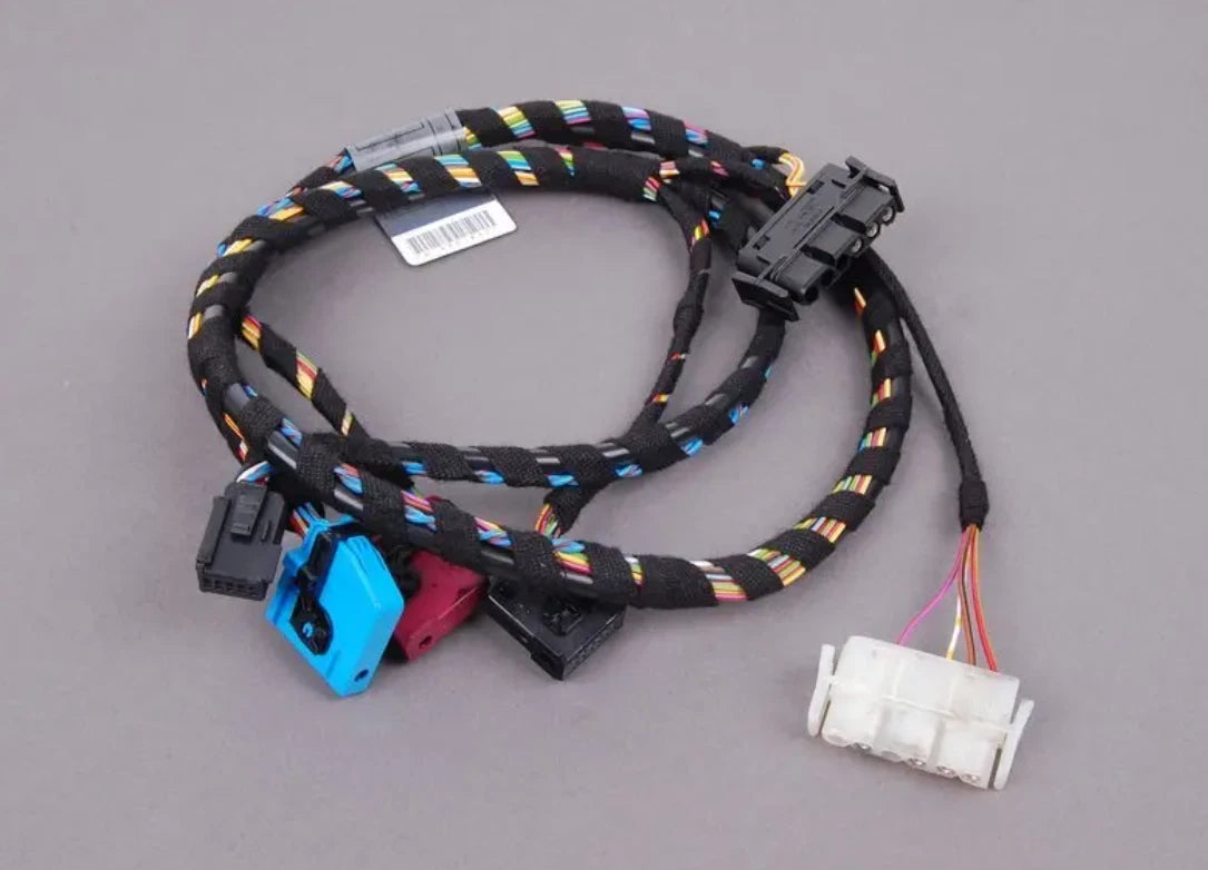 NEW BMW 7 E38 NAVIGATION CONNECTING LEAD 61128377432 8377432 ORIGINAL