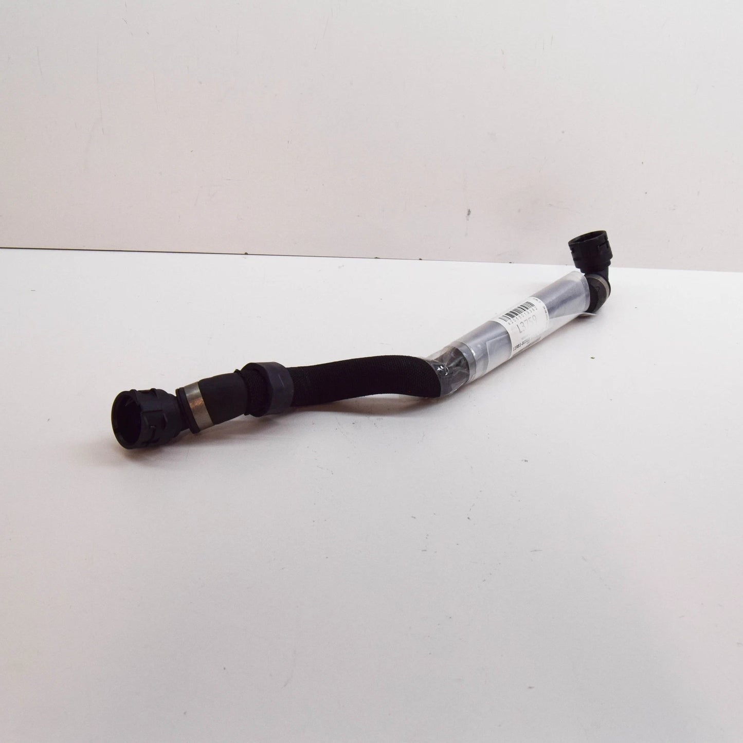 NEW MB C W205 COOLER TO LEFT WHEEL ARCH COOLER COOLANT HOSE A2055019382 ORIGINAL