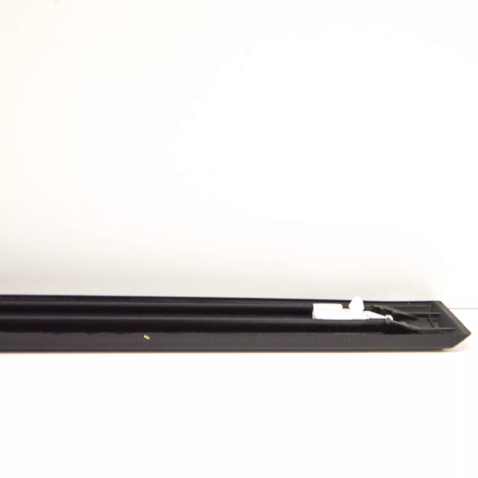 NEW BMW 5 E34 FRONT RIGHT DOOR MOULDING 51131934178 1934178 ORIGINAL