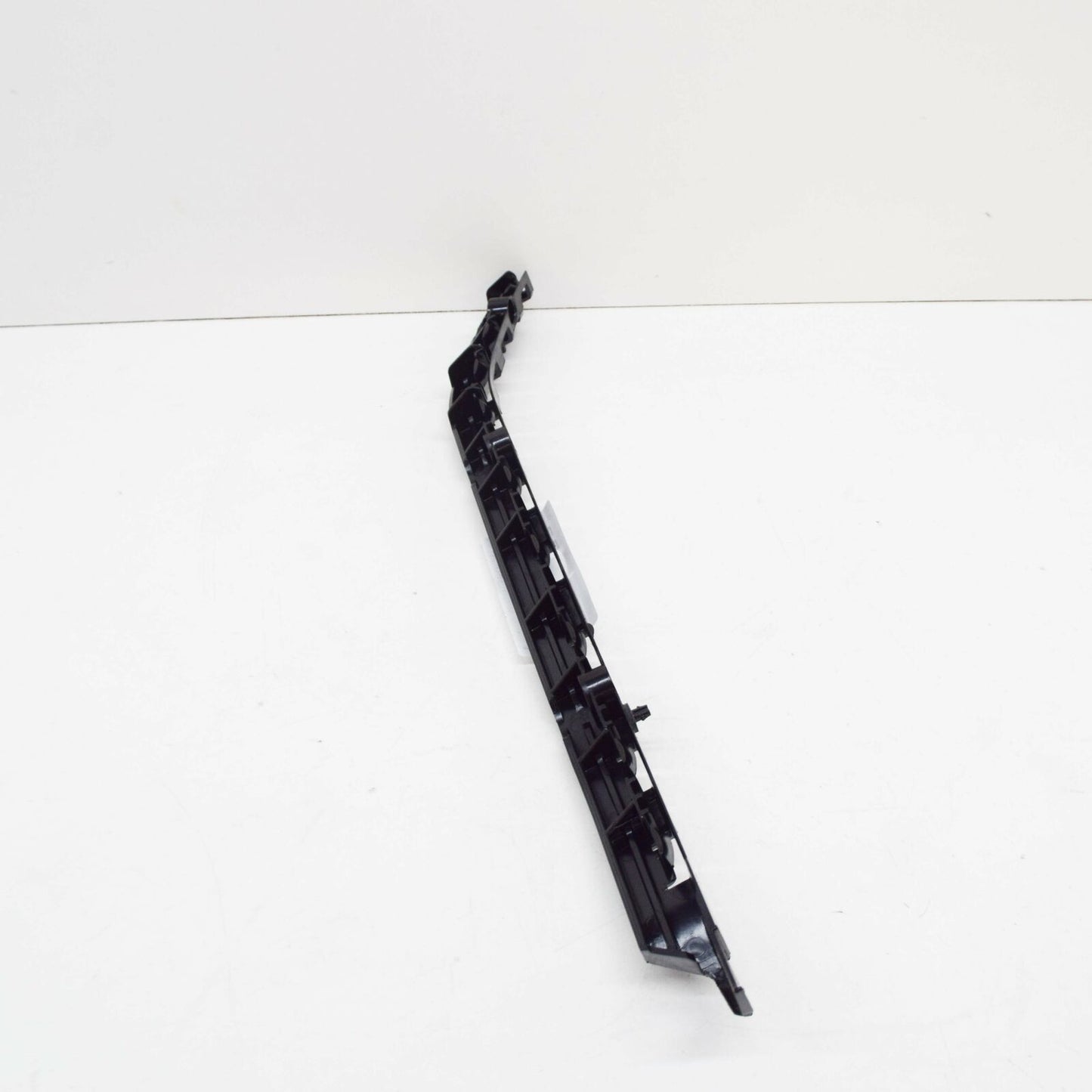 NEW MERCEDES-BENZ C W204 REAR BUMPER RIGHT GUIDE A2048800430 ORIGINAL