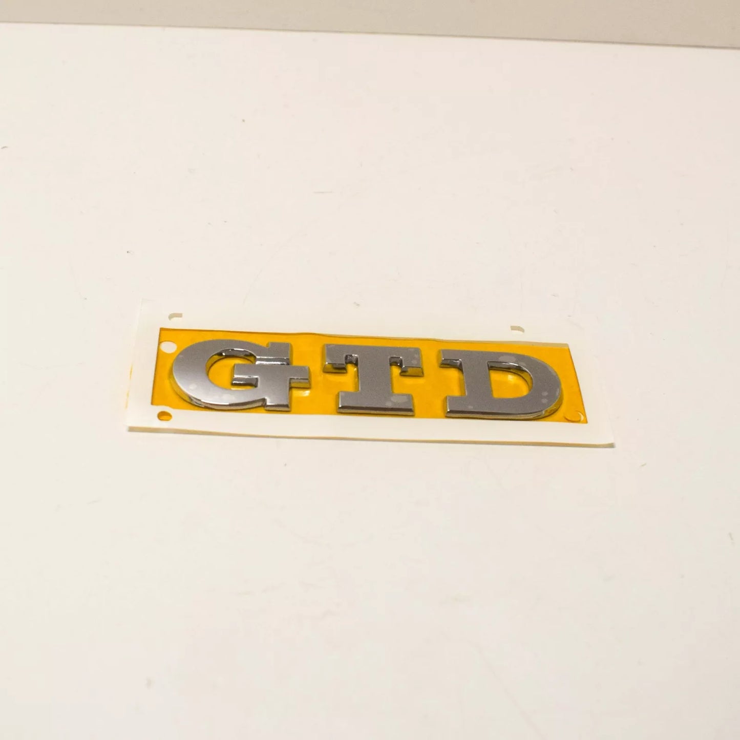 NEW VW GOLF MK7 REAR BOOT LID TRUNK "GTD" EMBLEM BAGDE 5G0853675R2ZZ