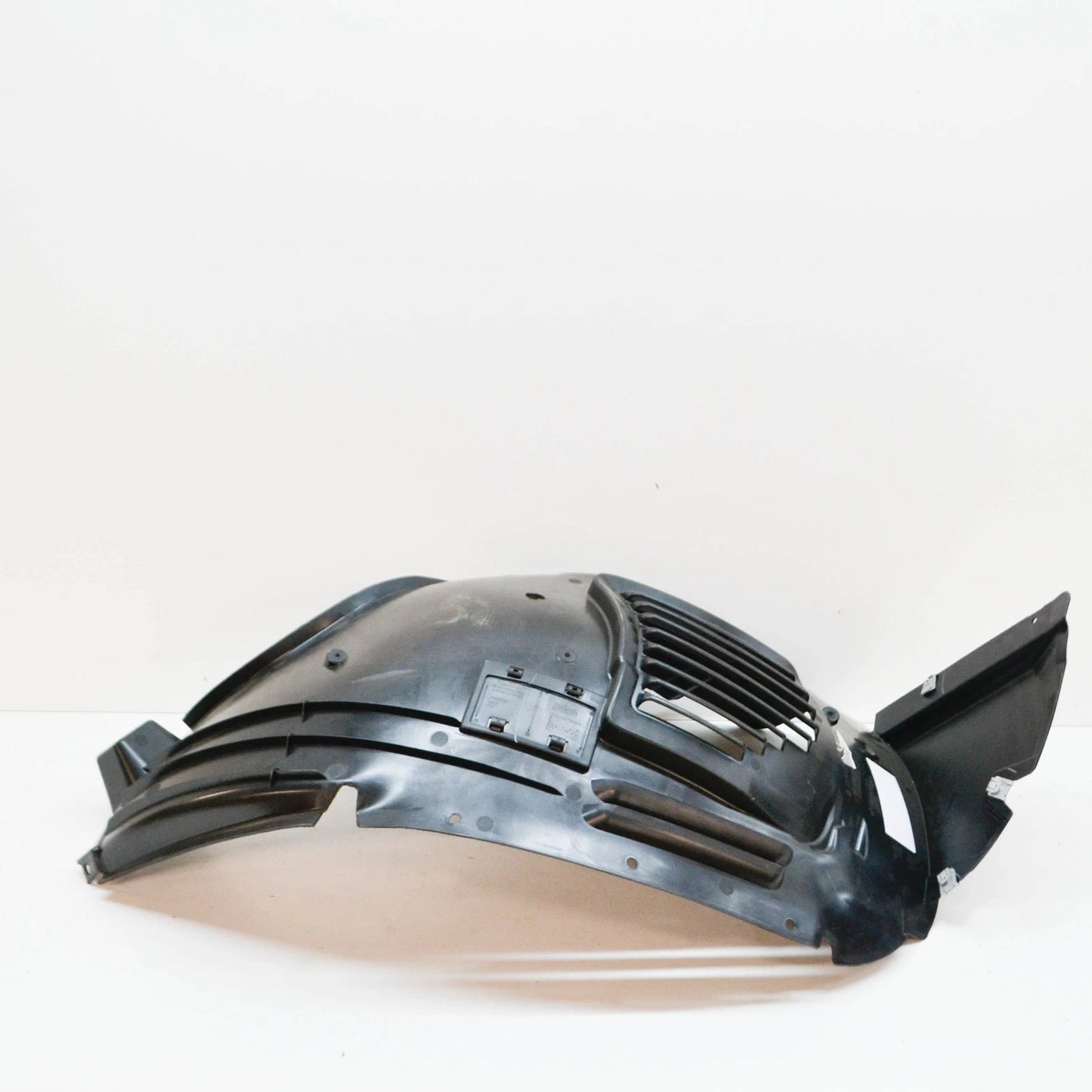 NEW MB GLE W167 FRONT RIGHT WHEEL HOUSING LINER FRONT PART A1676901608