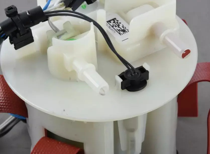 NEW AUDI Q7 4L REDUCTION AGENT TANK STORAGE CONTAINER 4L0131907D ORIGINAL