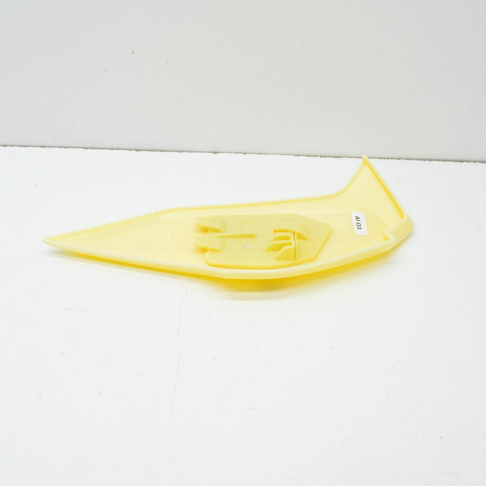 NEW BMW K 61 K1600 BAGGER RIGHT WINDOW DEFLECTOR 46638562652 ORIGINAL