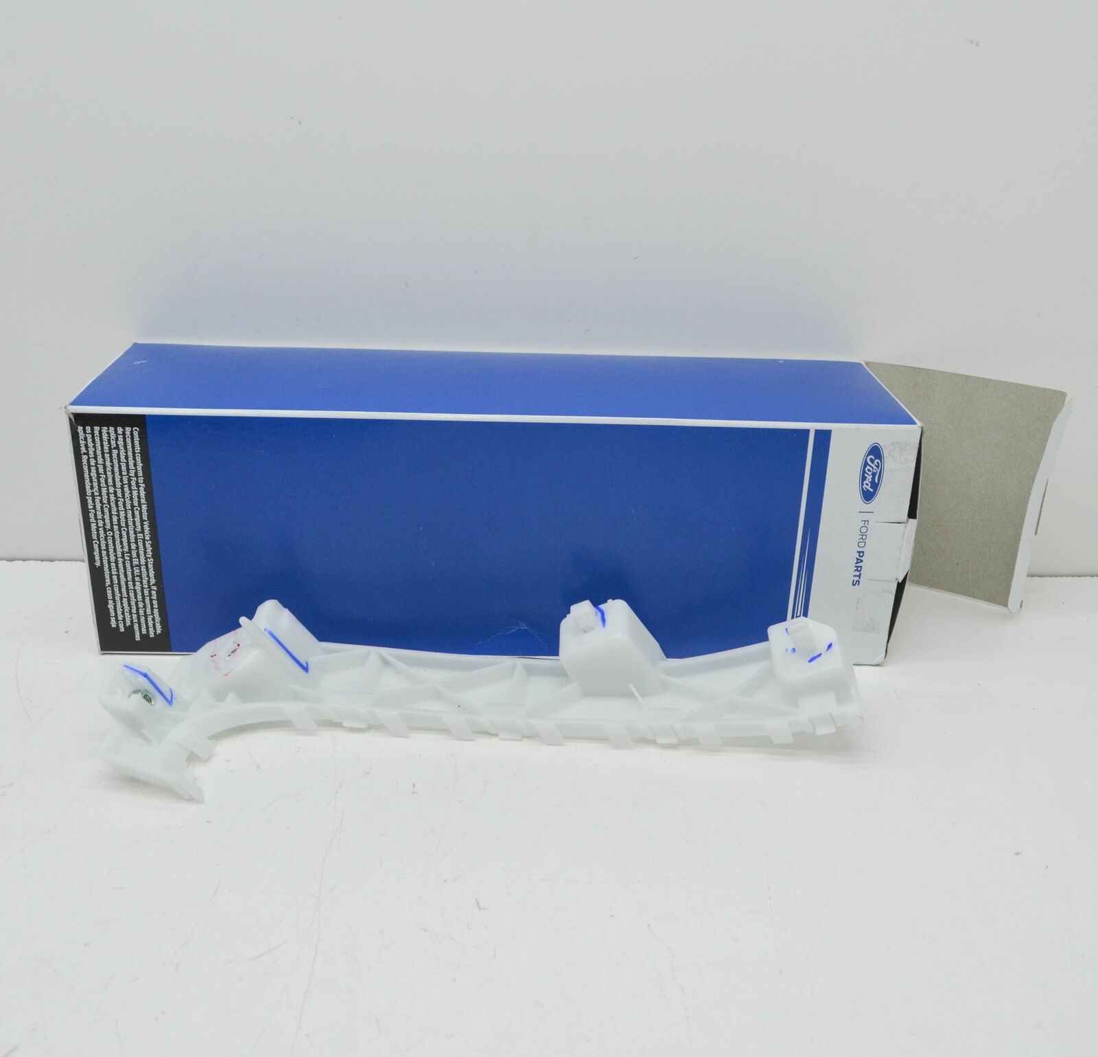 new ford ranger t6 mk3 front left bumper to wing bracket mount 1745269 original