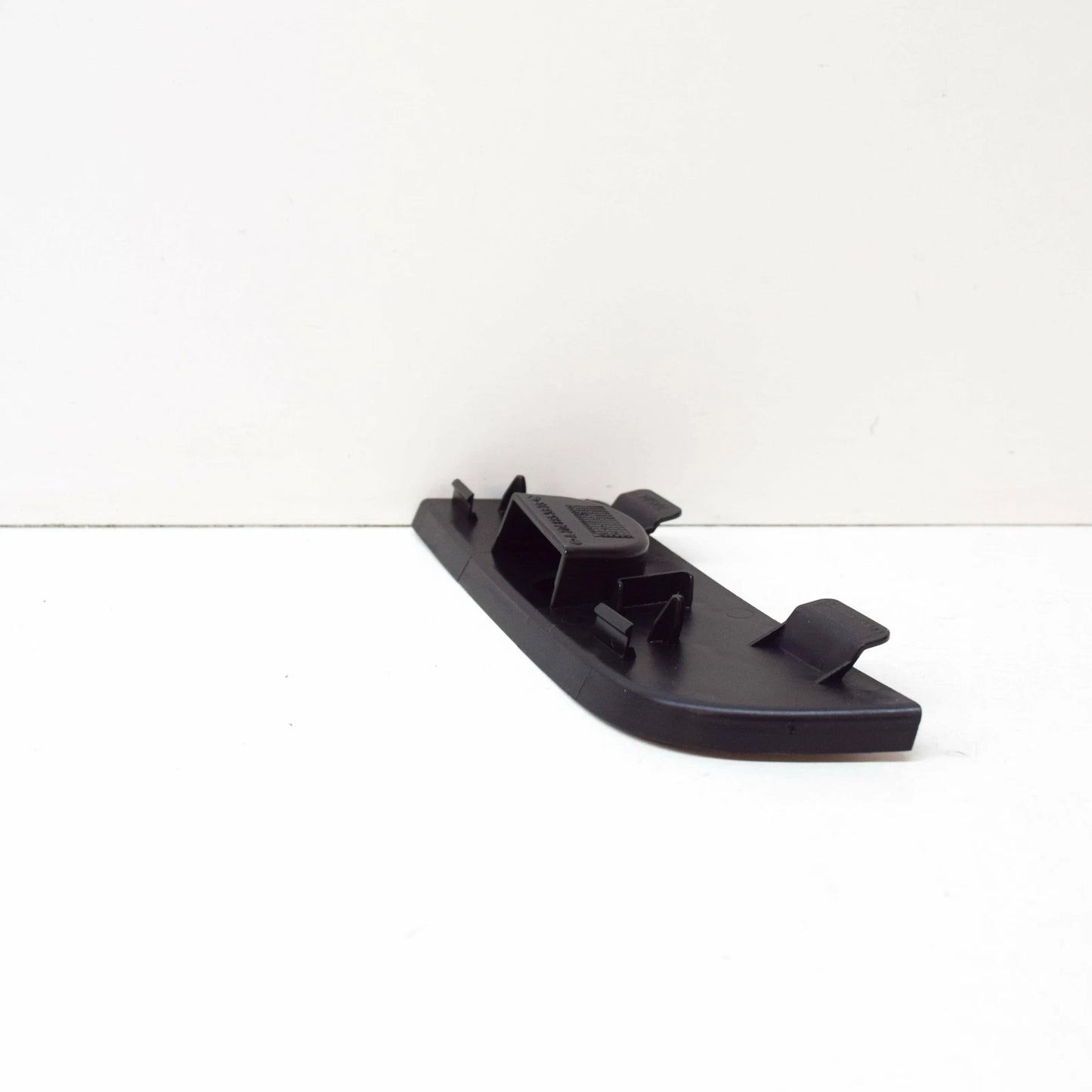 NEW MERCEDES-BENZ C-CLASS W204 REAR BUMPER TOW EYE COVER A2048855323 ORIGINAL