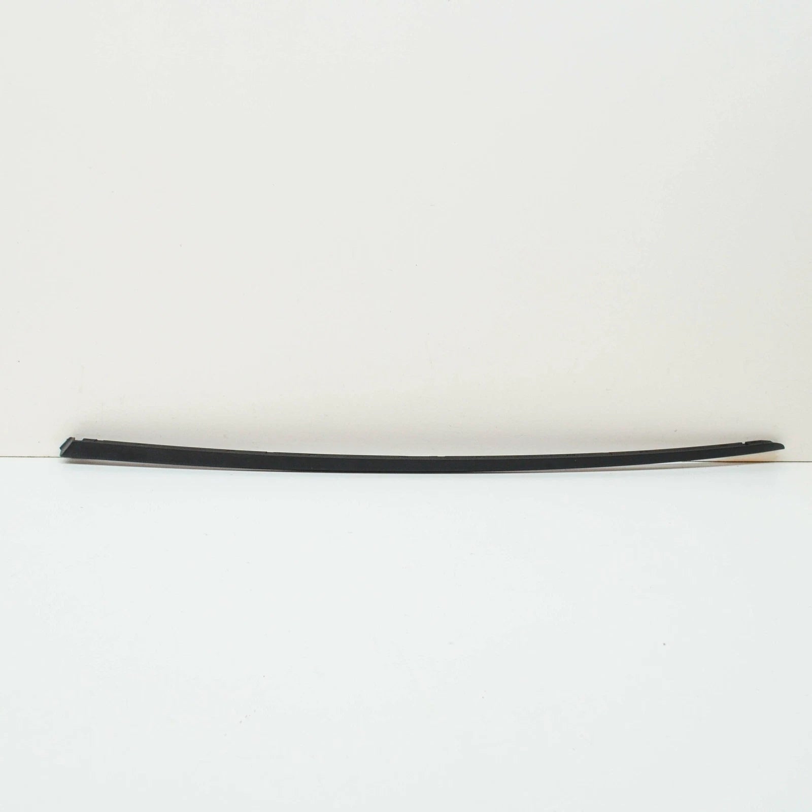 NEW AUDI A5 S5 8W6 FRONT WINDSHIELD RIGHT MOLDING TRIM 8W6854328B9B9 ORIGINAL