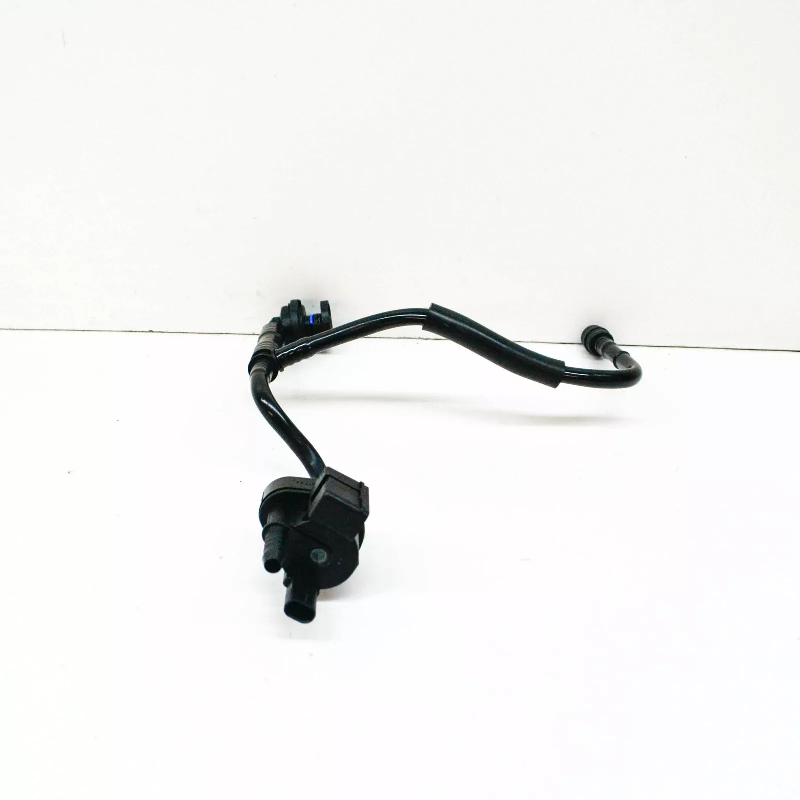 NEW AUDI Q5 8R VACUUM SYSTEM HOSE SET WITH CLIPS 06H133781CL