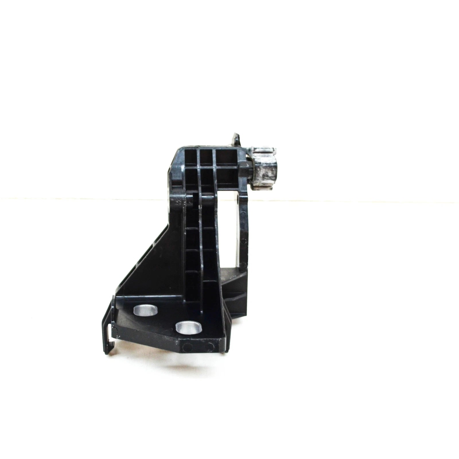 NEW MERCEDES-BENZ C W205 LEFT SIDE RADIATOR HOLDER A2055014320 ORIGINAL