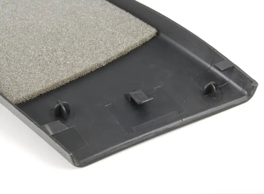 NEW BMW 5 E39 RIGHT LOWER CENTRE COLUMN TRIM PANEL 51438202612 8202612 ORIGINAL