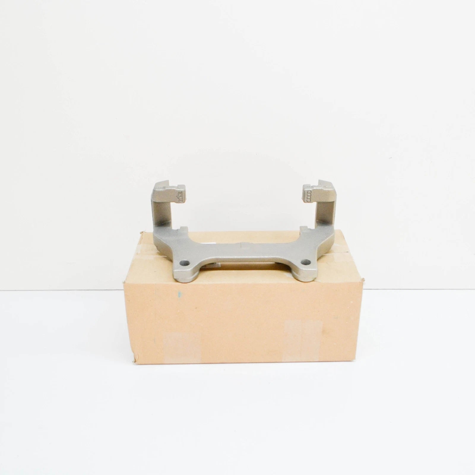 NEW AUDI A8 4H FRONT BRAKE CALIPER CARRIER 4H0615125A