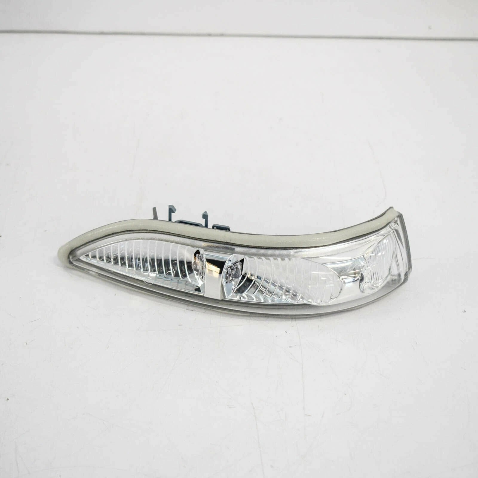 NEW MB A-CLASS W169 RIGHT WING MIRROR TURN INDICATOR A1698200621 ORIGINAL