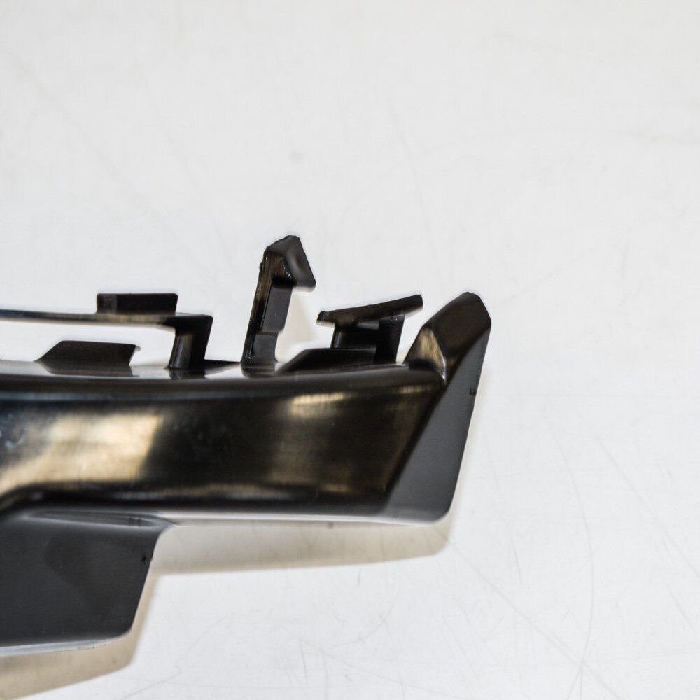 NEW MERCEDES-BENZ C W205 REAR RIGHT BUMPER BRACKET A2058850465 ORIGINAL