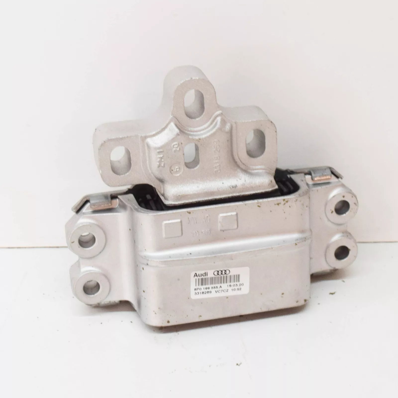 NEW AUDI A3 RS3 8P GEARBOX MOUNTING 8P0199555A ORIGINAL