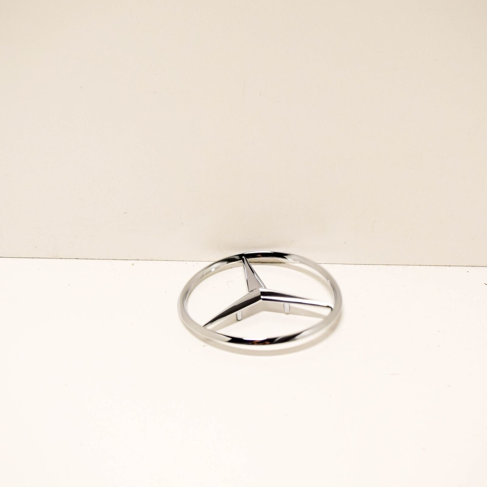 NEW MB E W124 REAR BOOT TRUNK LID EMBLEM BADGE STAR A2017580058 ORIGINAL