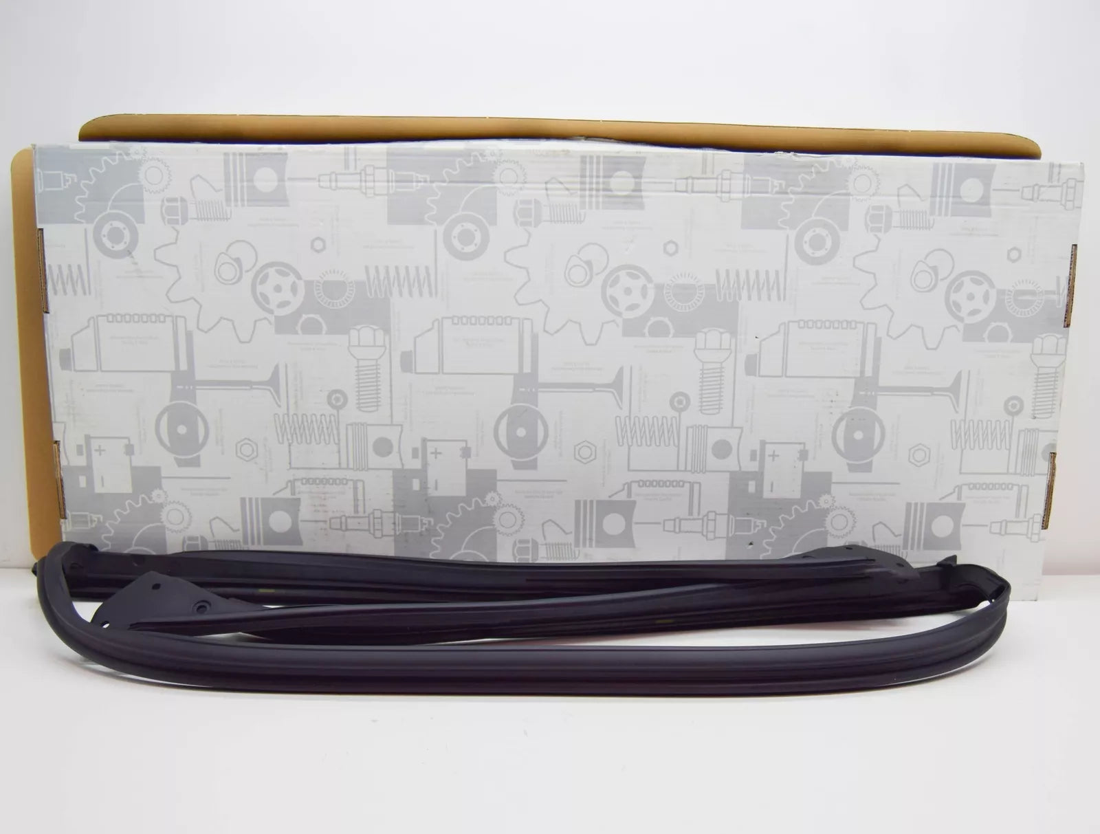 NEW MERCEDES-BENZ E CABRIO A207 WINDSHIELD SEALING FRAME A2076710120 ORIGINAL