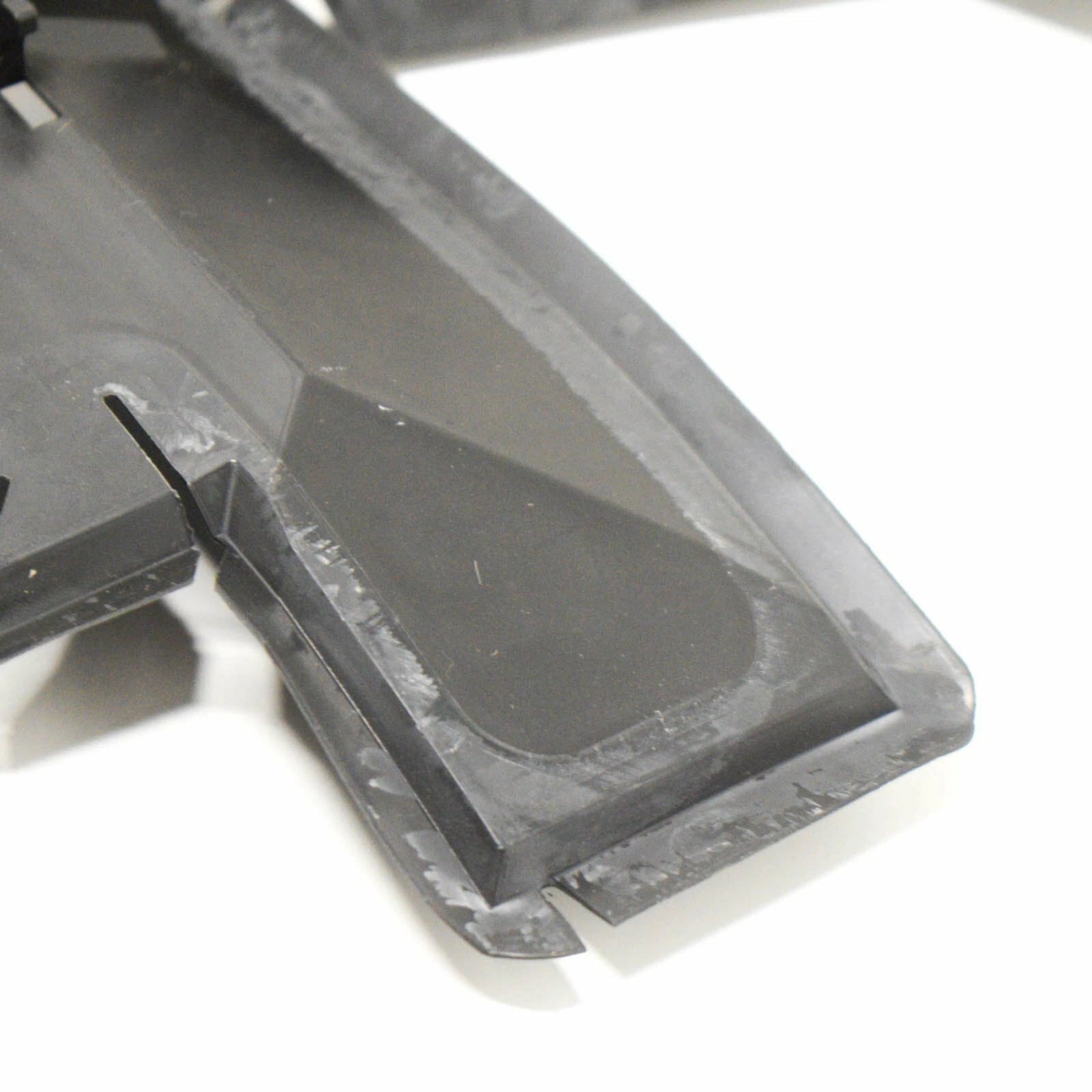 NEW AUDI Q5 8R LEFT AIR GUIDE 8R0121283M ORIGINAL