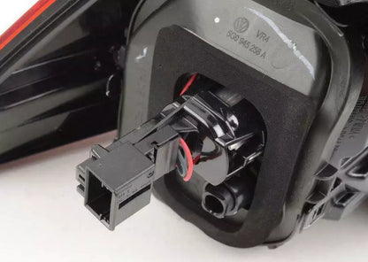 NEW VOLKSWAGEN GOLF MK7 REAR RIGHT OUTER TAILLIGHT 5G0945096N ORIGINAL