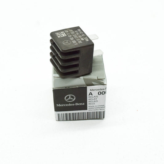 NEW MERCEDES-BENZ GLE W167 SLOT I RELAY A0009824211 ORIGINAL