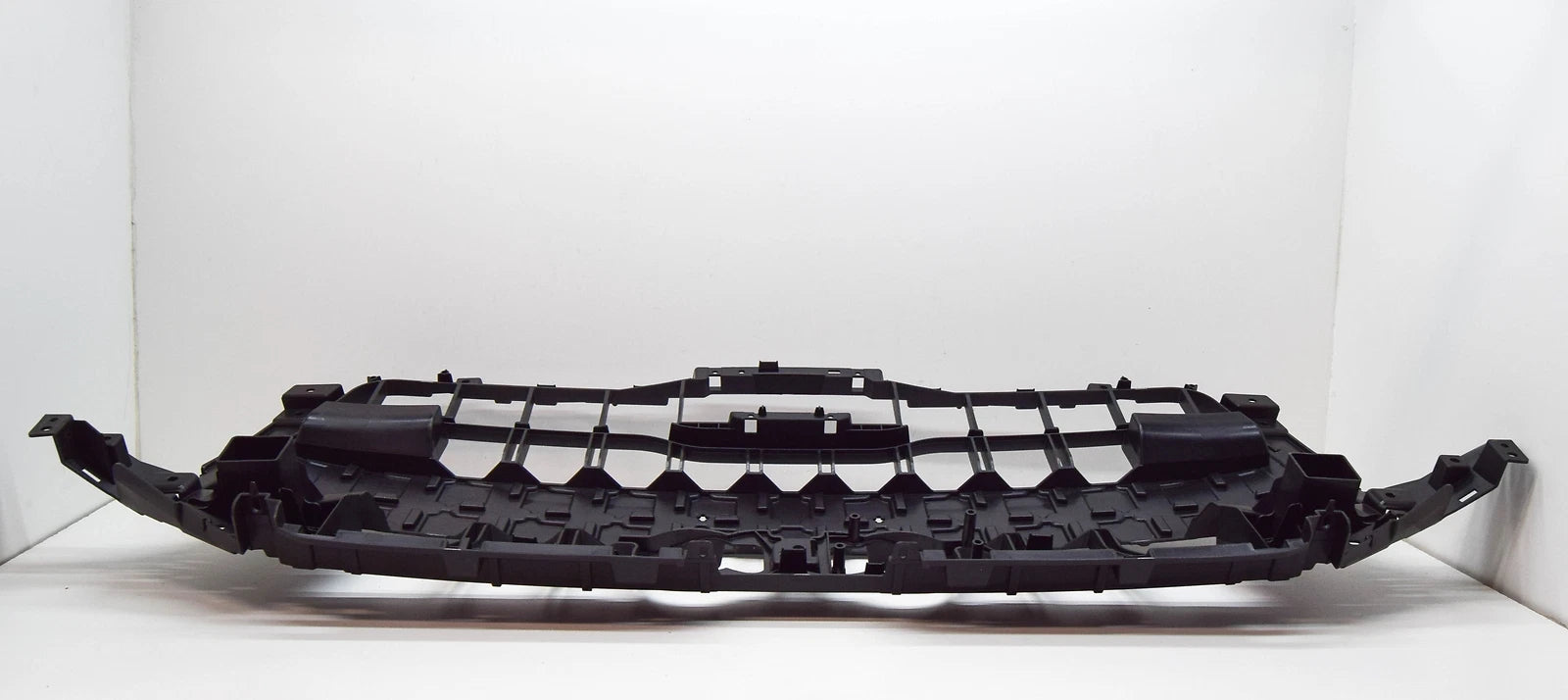 NEW AUDI A8 4N FRONT BUMPER CENTER CLOSING ELEMENT 4N0807233D ORIGINAL