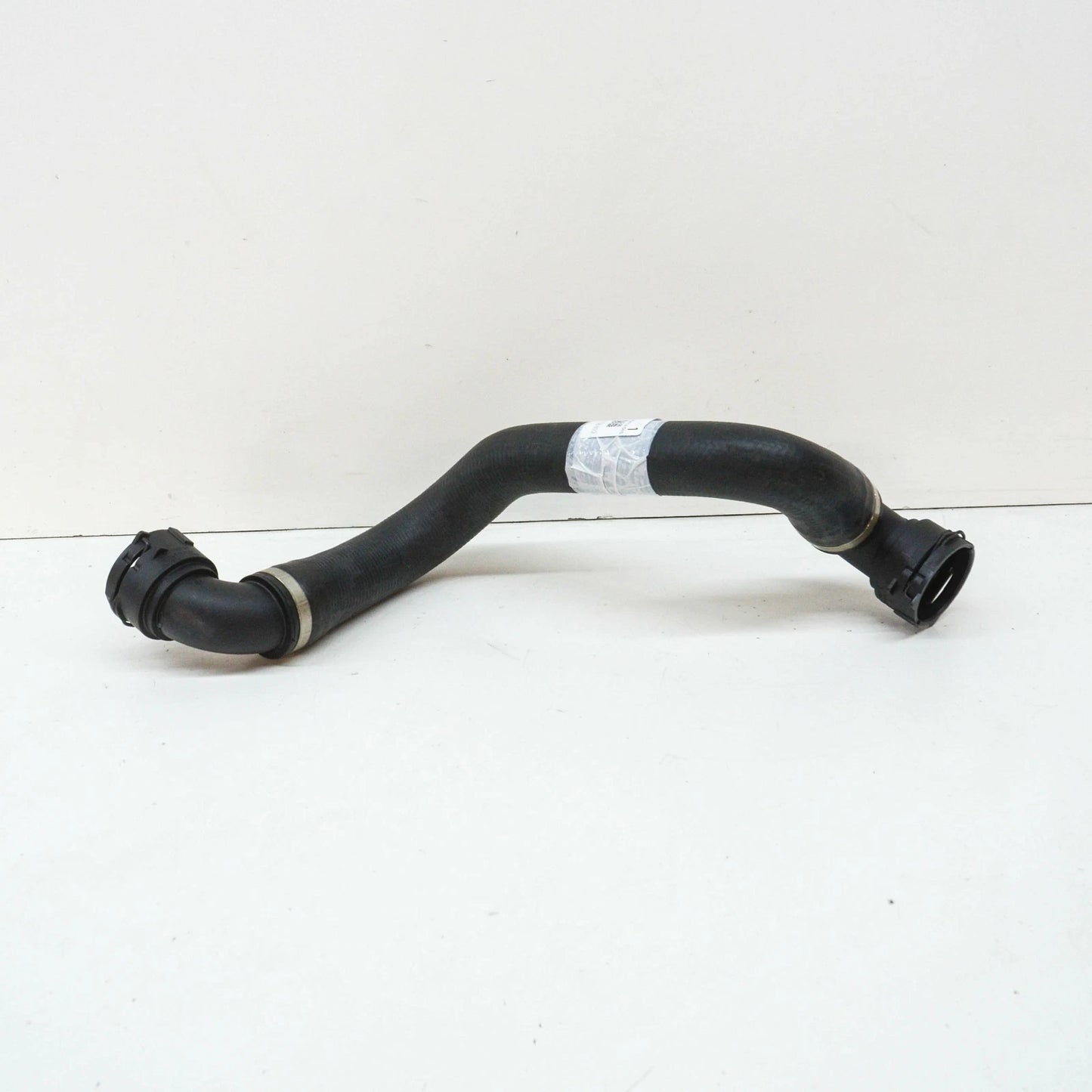 NEW MERCEDES-BENZ E W213 RIGHT WATER COOLING RADIATOR HOSE A2535014282