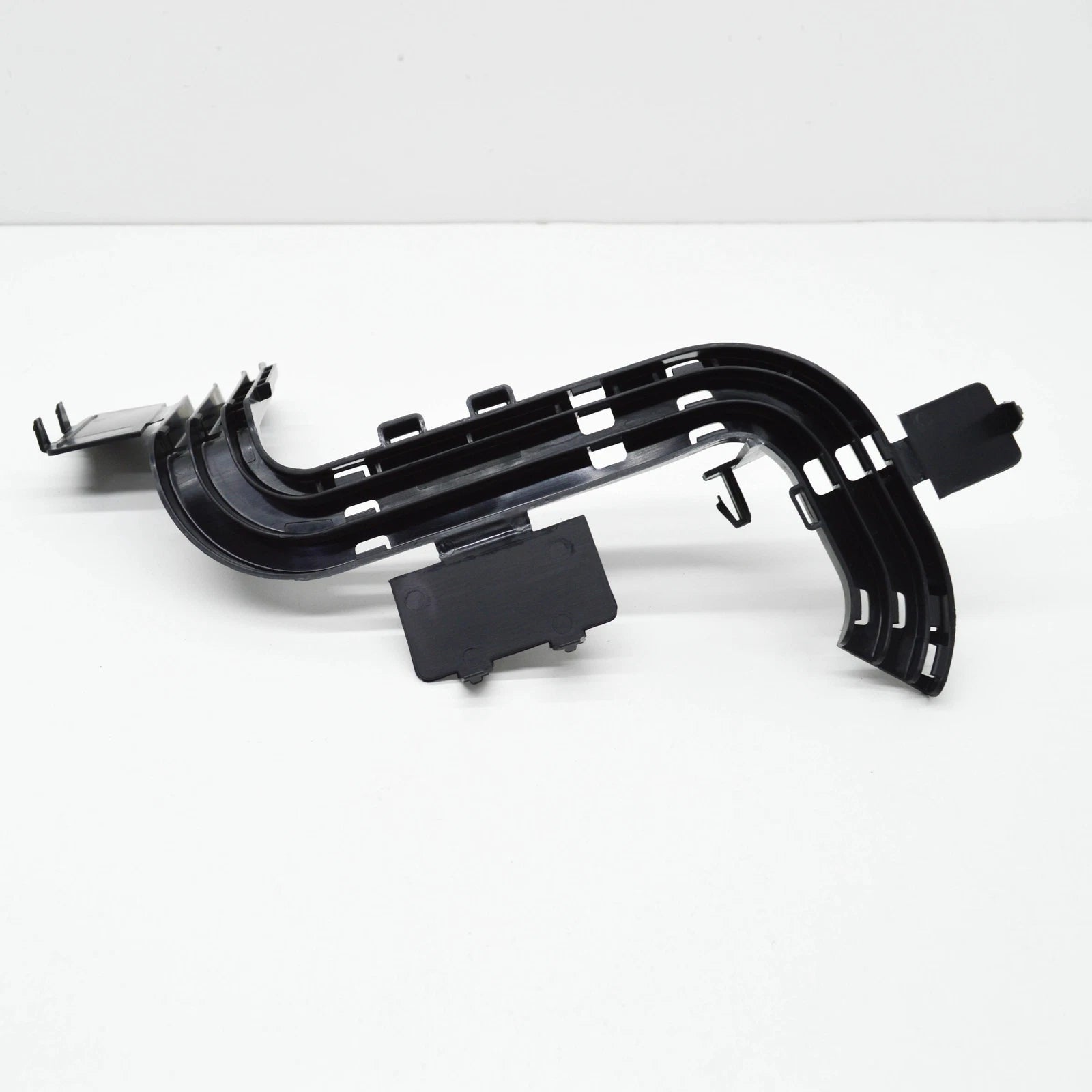 NEW BMW M5 F90 RIGHT CABLE HARNESS HOLDER 61139325414 ORIGINAL