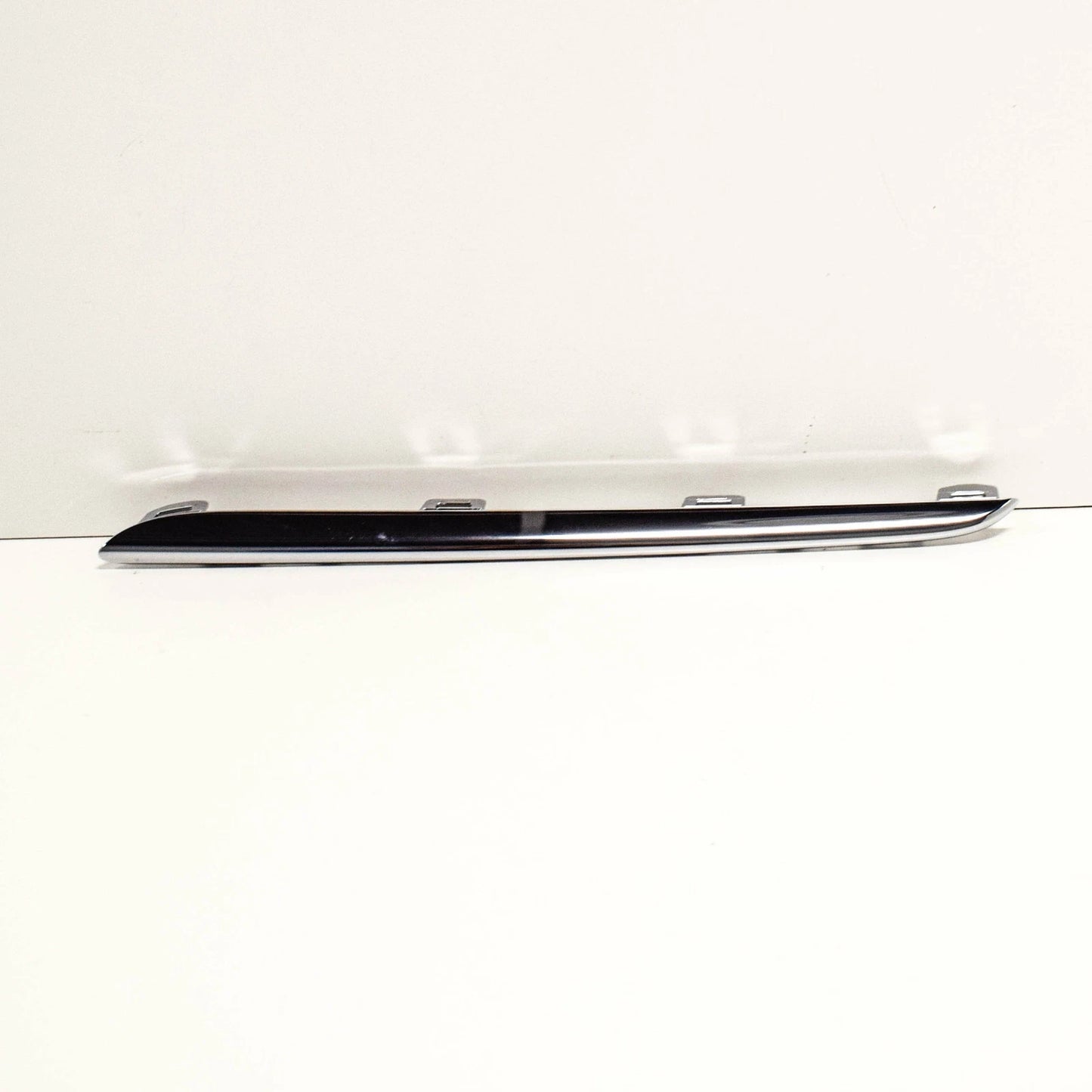 NEW MB E W213 FRONT BUMPER LEFT CHROME MOULDING TRIM A2388880900 ORIGINAL