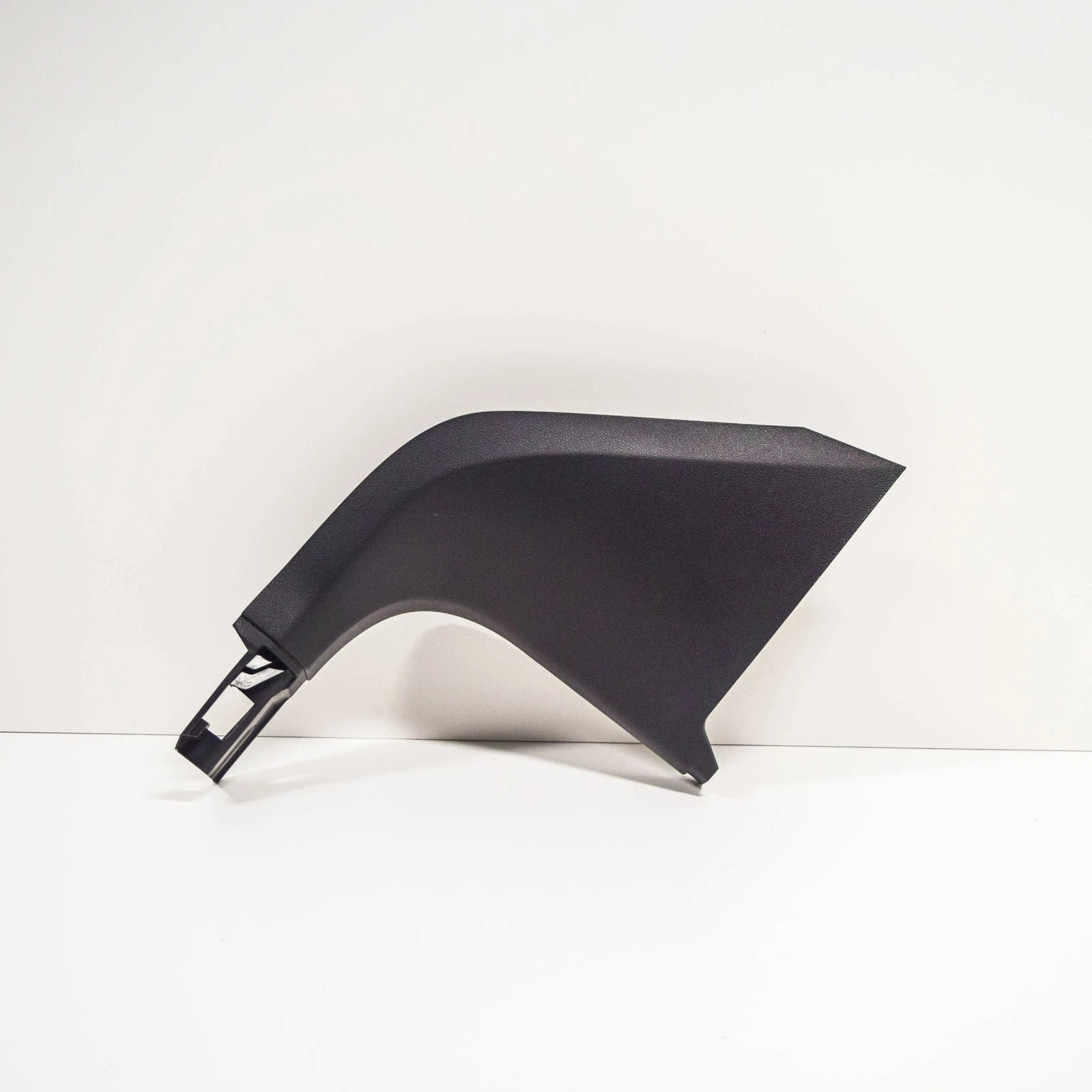 NEW VOLKSWAGEN PASSAT B8 A-PILLAR LOWER RIGHT TRIM LHD 3G1863484A 82V ORIGINAL