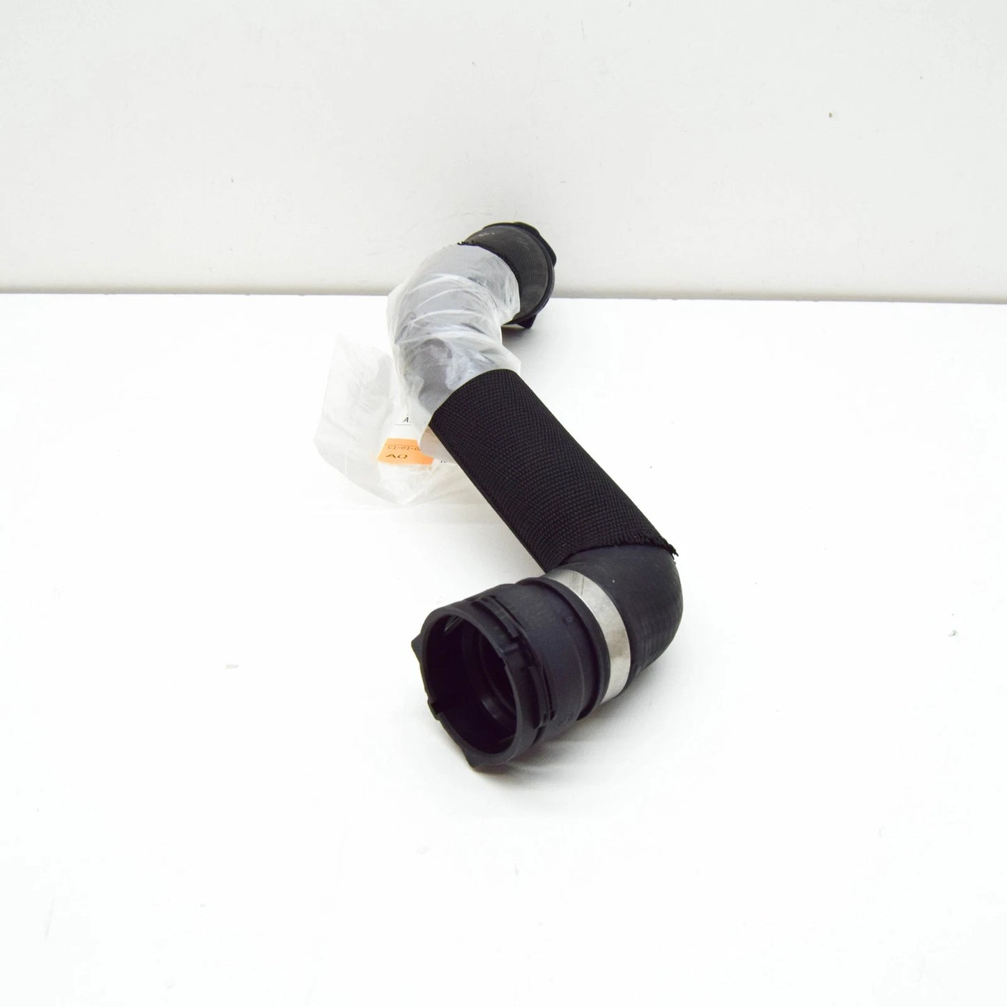 NEW BMW M5 E60 COOLANT SYSTEM SUPPLY HOSE 11537836569 ORIGINAL