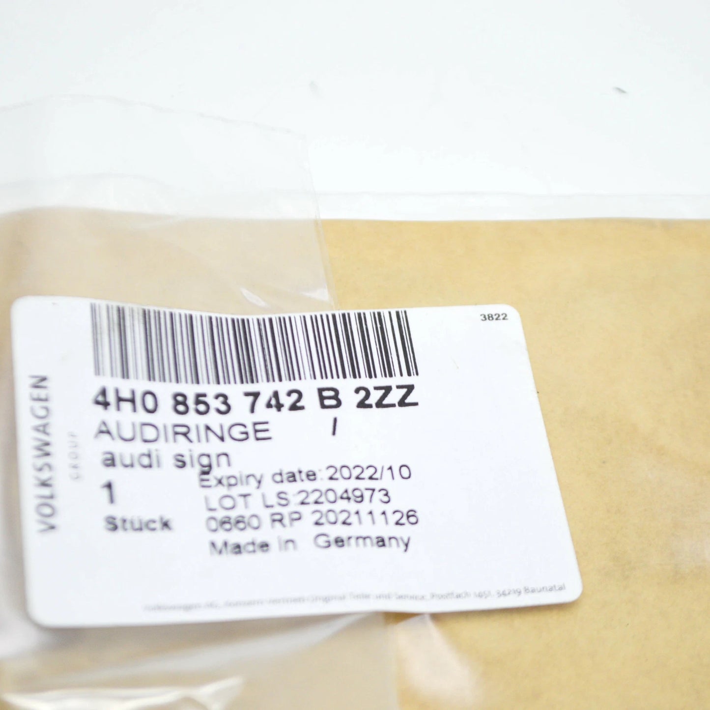 NEW AUDI A8 4H REAR TAIL BOOTLID EMBLEM BADGE 4H0853742B2ZZ