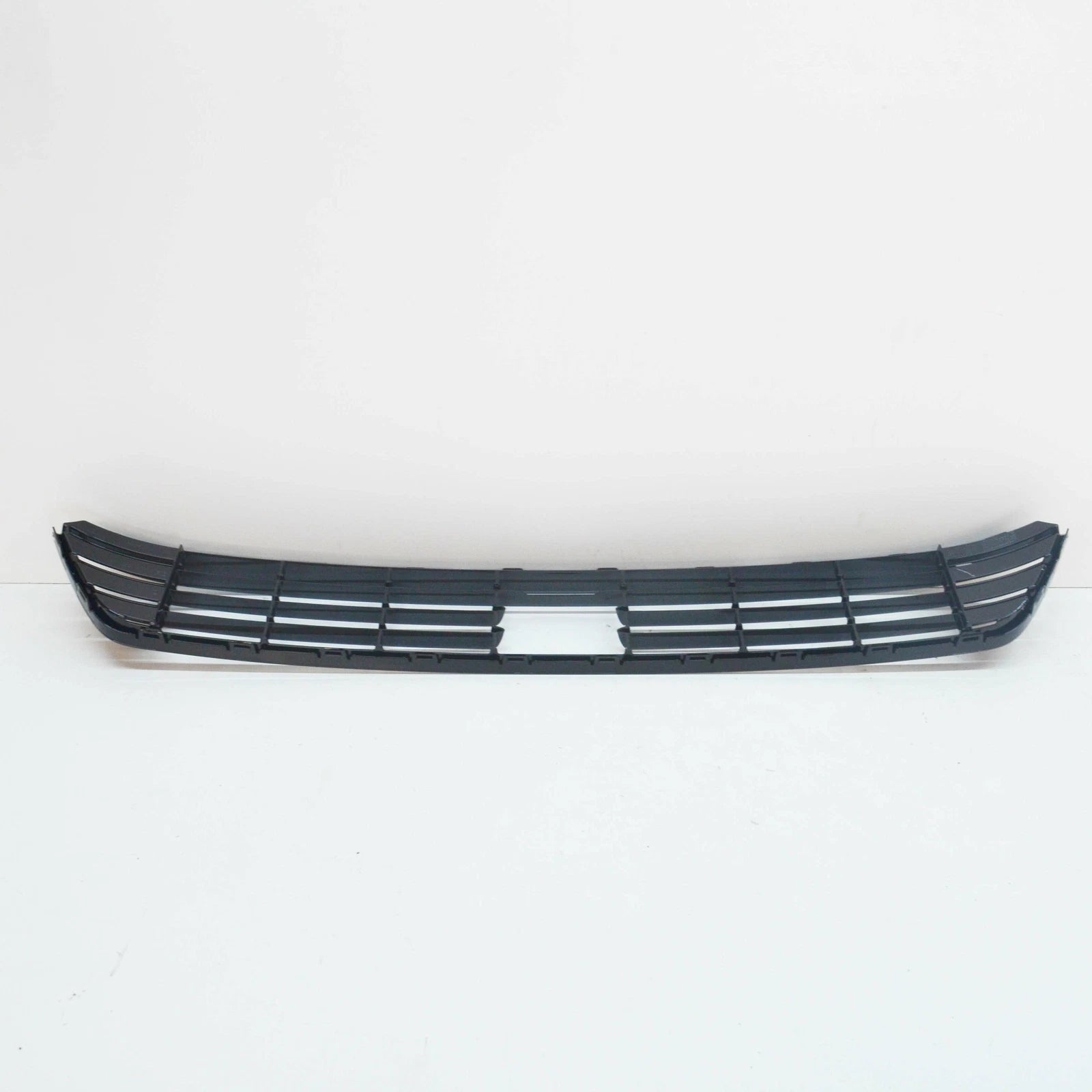 NEW VW GOLF MK7 FRONT BUMPER LOWER CENTER GRILLE 5GE853671AFOD 2015