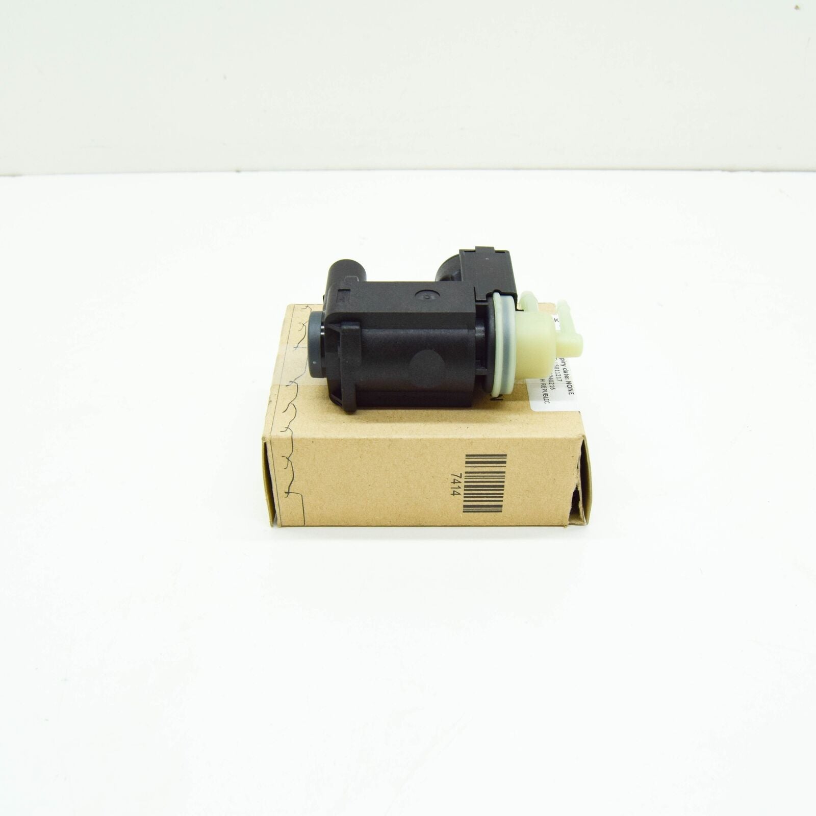 NEW AUDI A8 D5 PRESSURE CONVERTER 059906627Q ORIGINAL