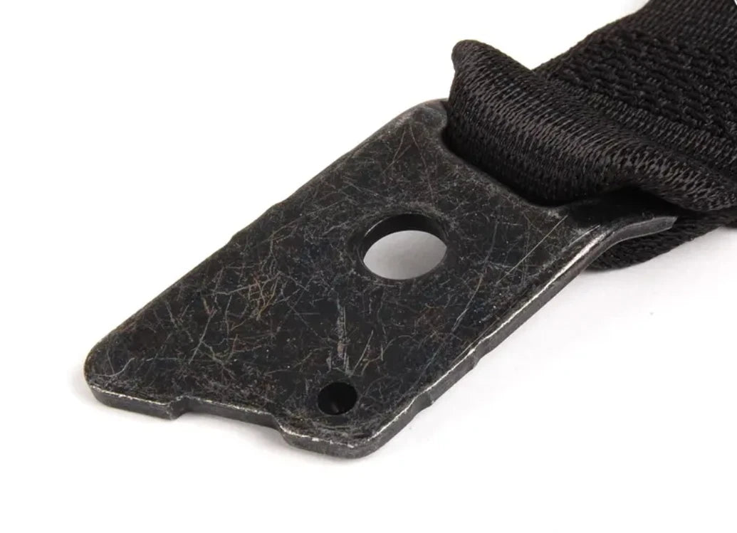 NEW BMW 5 E39 REAR MIDDLE SEATBELT 8209836 72118209836 ORIGINAL