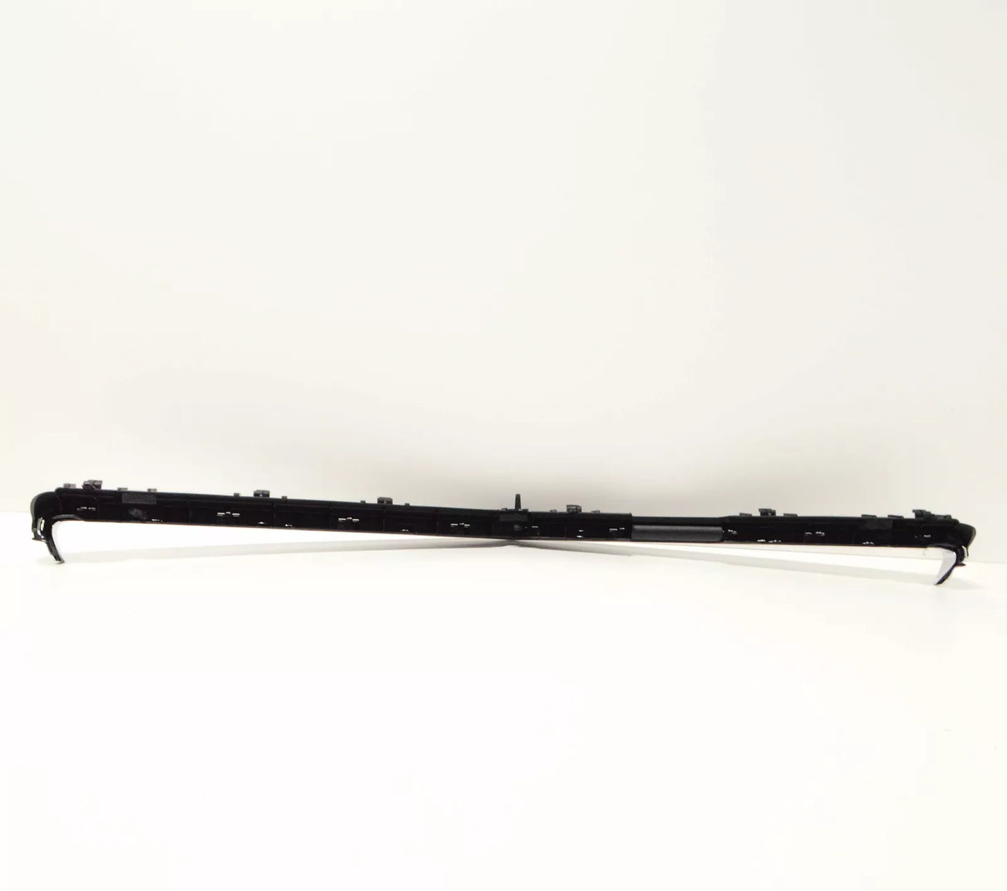 NEW MERCEDES-BENZ E-CLASS COUPE C207 GRILLE TOP PANEL A2078800583 ORIGINAL