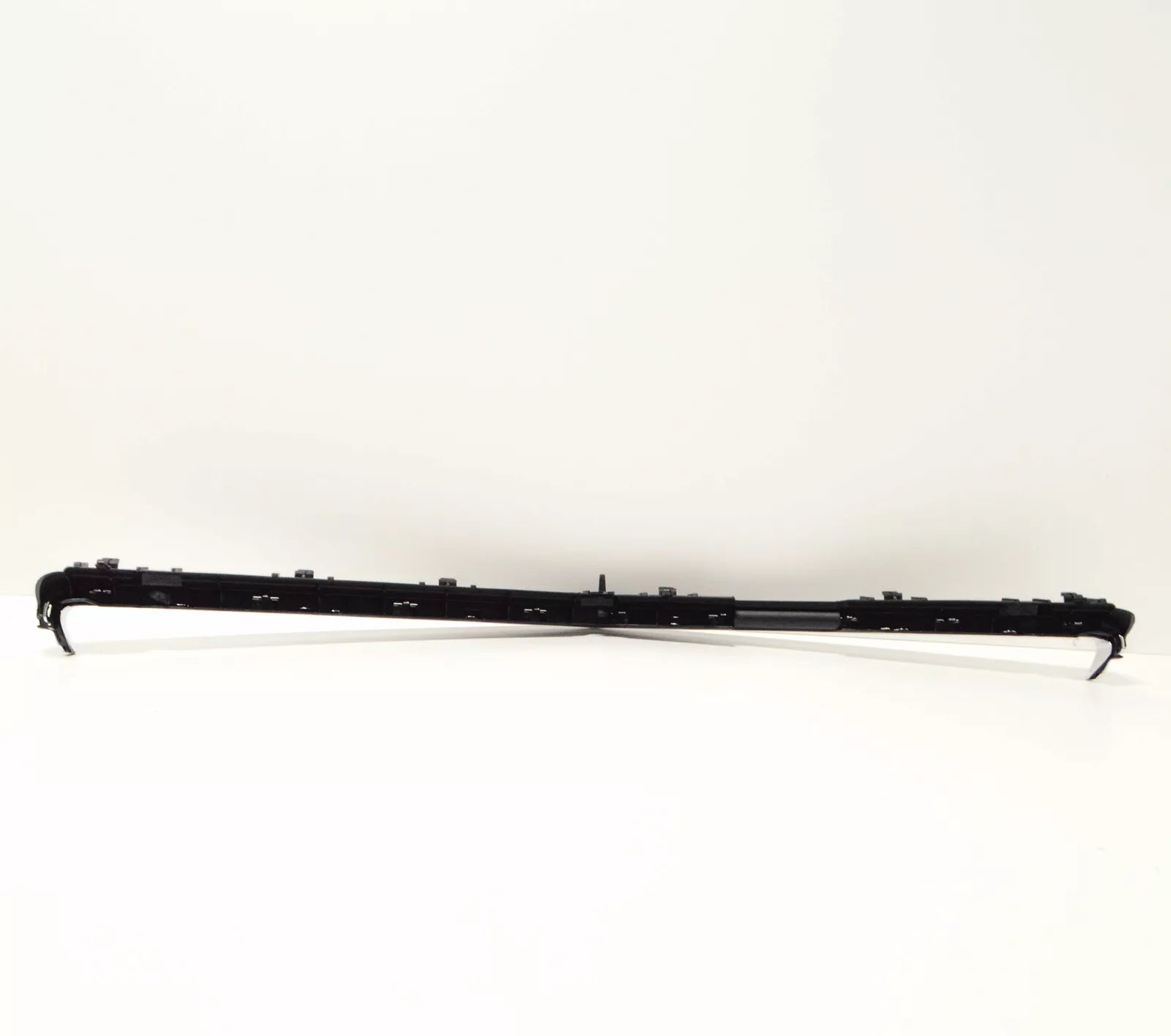 NEW MERCEDES-BENZ E-CLASS COUPE C207 GRILLE TOP PANEL A2078800583 ORIGINAL