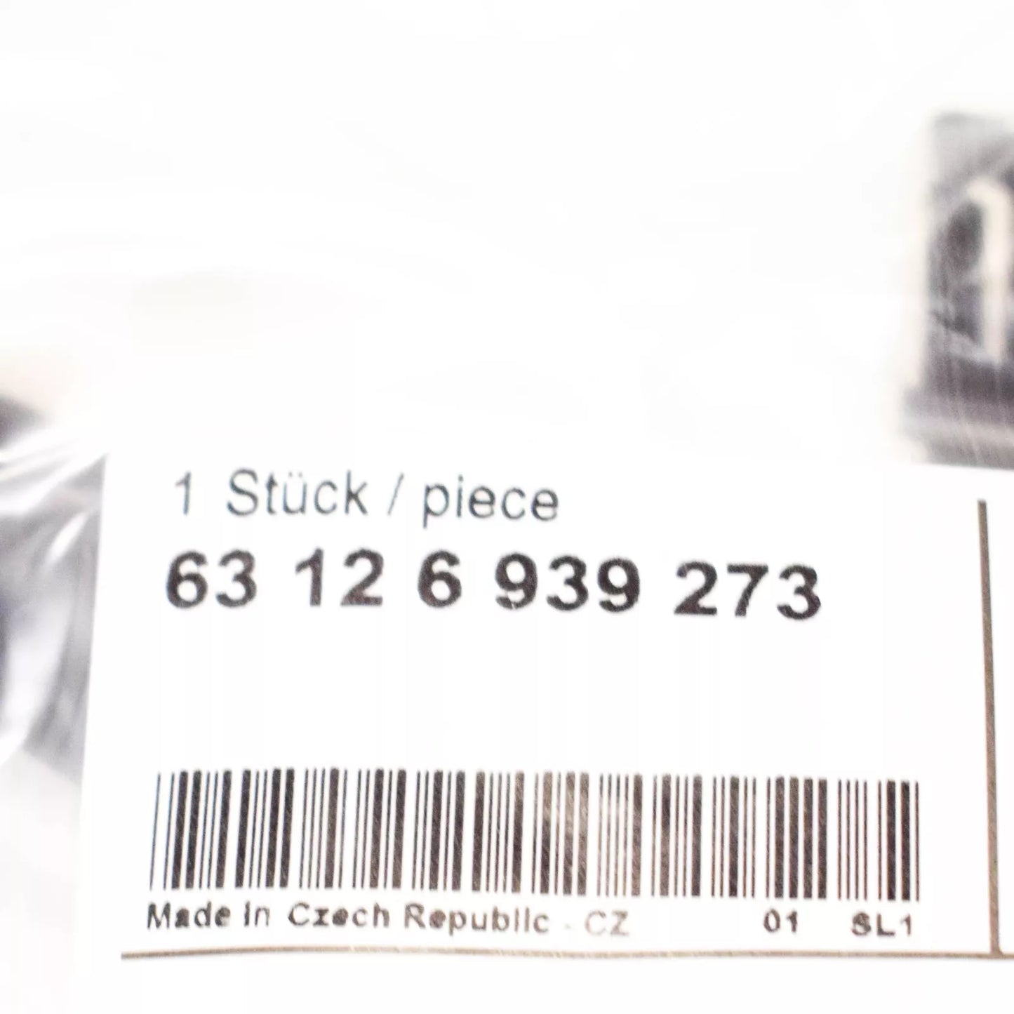 NEW BMW X3 E83 LEFT HEADLIGHT UPPER GASKET SEAL 63126939273 6939273 ORIGINAL