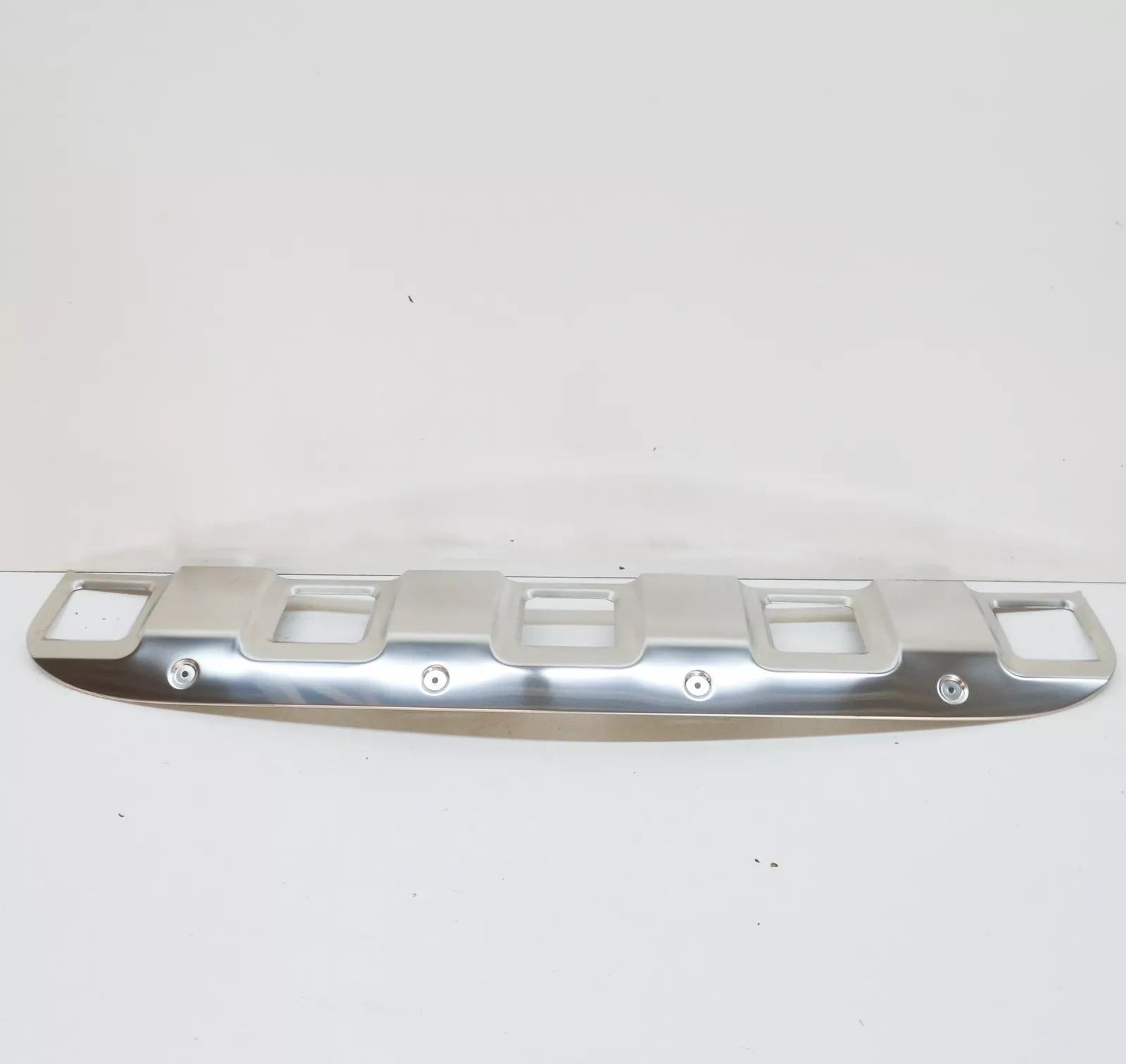 NEW MERCEDES-BENZ ML W164 FRONT BUMPER BOTTOM CENTER COVER A1648850022 ORIGINAL