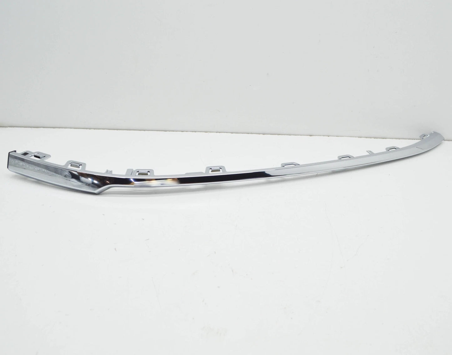 NEW VOLKSWAGEN PASSAT B8 FRONT LEFT BUMPER MOLDING 3G0853253D2ZZ ORIGINAL