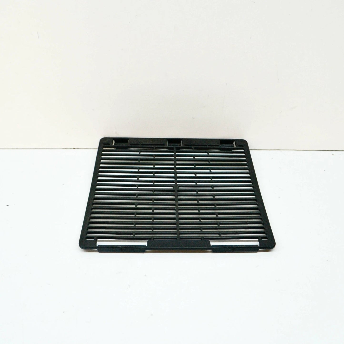 NEW AUDI A3 CABRIO 8V AUXILIARY RADIATOR LEFT PROTECT GRILLE 5Q0121557A