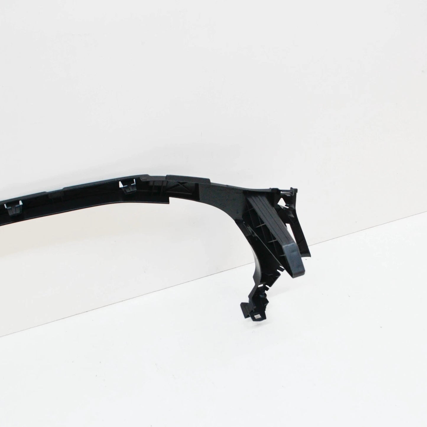 NEW MB GLE W167 FRONT BUMPER LOWER CENTER BASIC CARRIER A1678851600 ORIGINAL