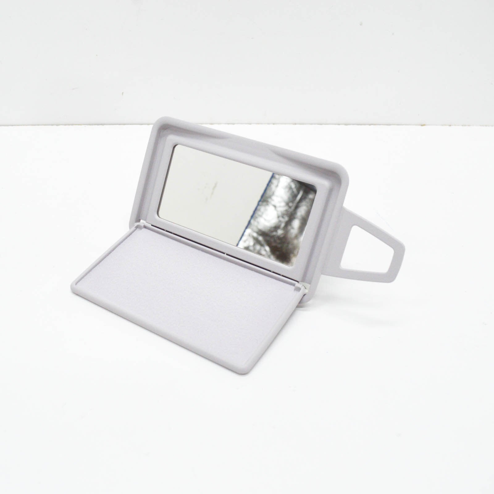 NEW MERCEDES E-CLASS W211 SUN VISOR MIRROR RIGHT SIDE A21181100107F94 ORIGINAL