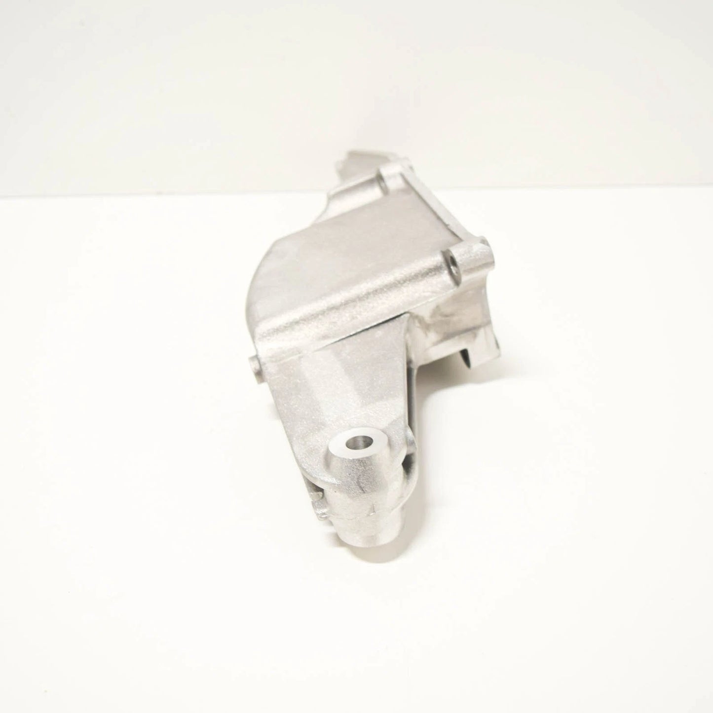 NEW MERCEDES BENZ E W210 ENGINE MOUNT BRACKET LEFT SIDE A1132231304 ORIGINAL