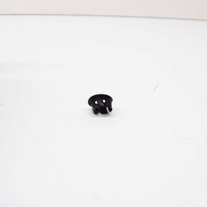 new bmw 3 e46 front door trim panel bush 8200729 51418200729 original