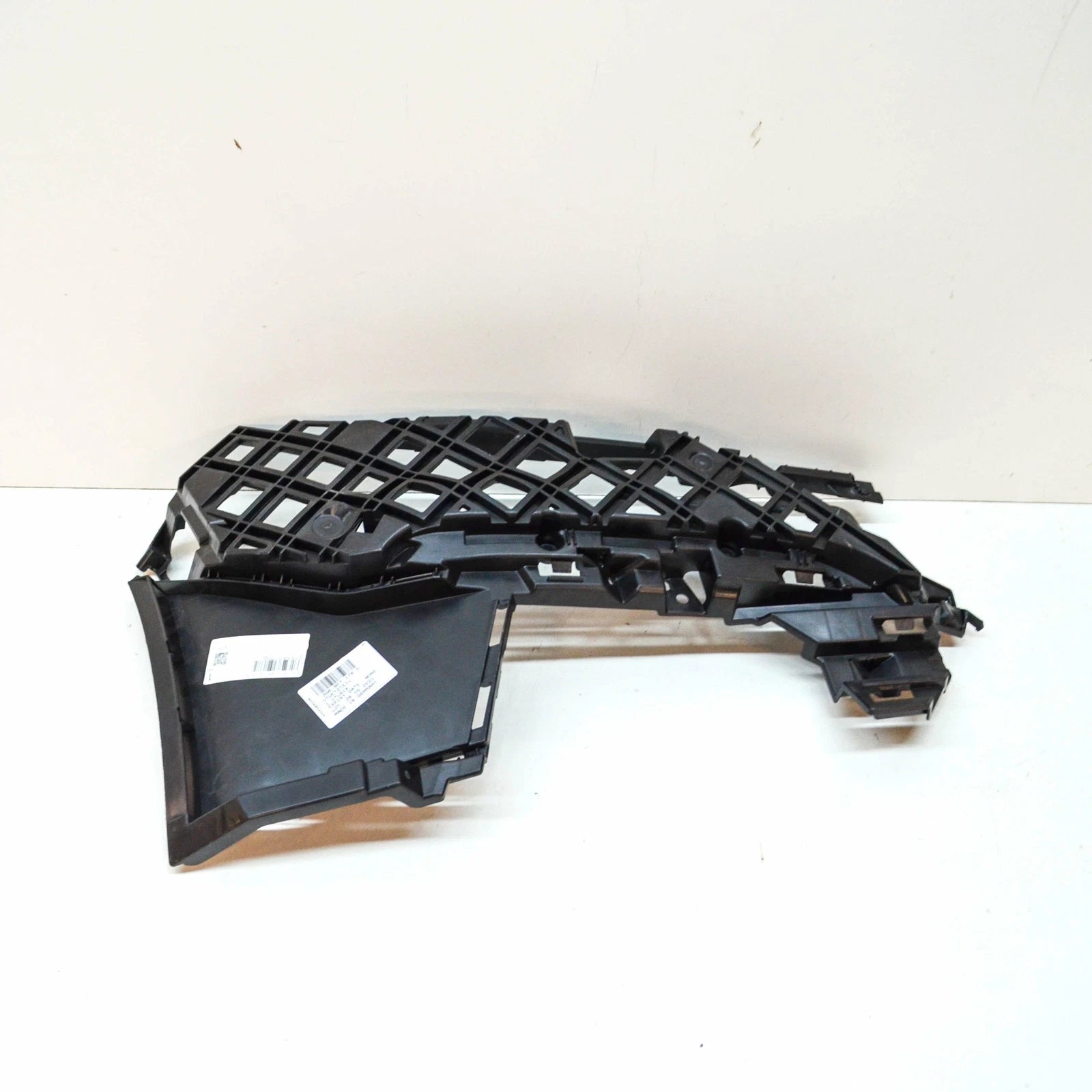 NEW VW ARTEON 3H7 FRONT RIGHT BUMPER GUIDE BRACKET R-LINE 3G8807178D