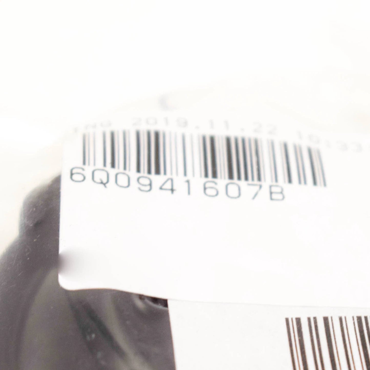 NEW VOLKSWAGEN GOLF MK5 HEADLIGHT MAIN BEAM COVER 6Q0941607B ORIGINAL