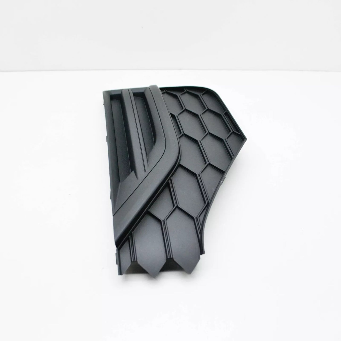 NEW VOLKSWAGEN AMAROK MK1 FRONT LEFT GRILLE 2H68074899B9 2017