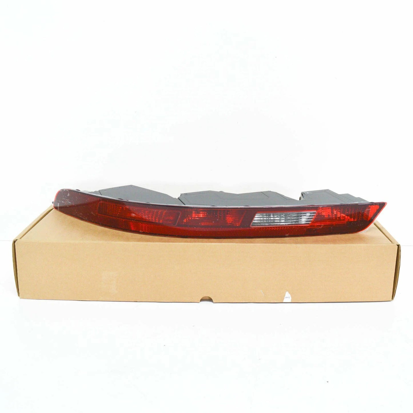 NEW AUDI Q3 8U TAIL LIGHT REAR LAMP LEFT 8U0945095C ORIGINAL
