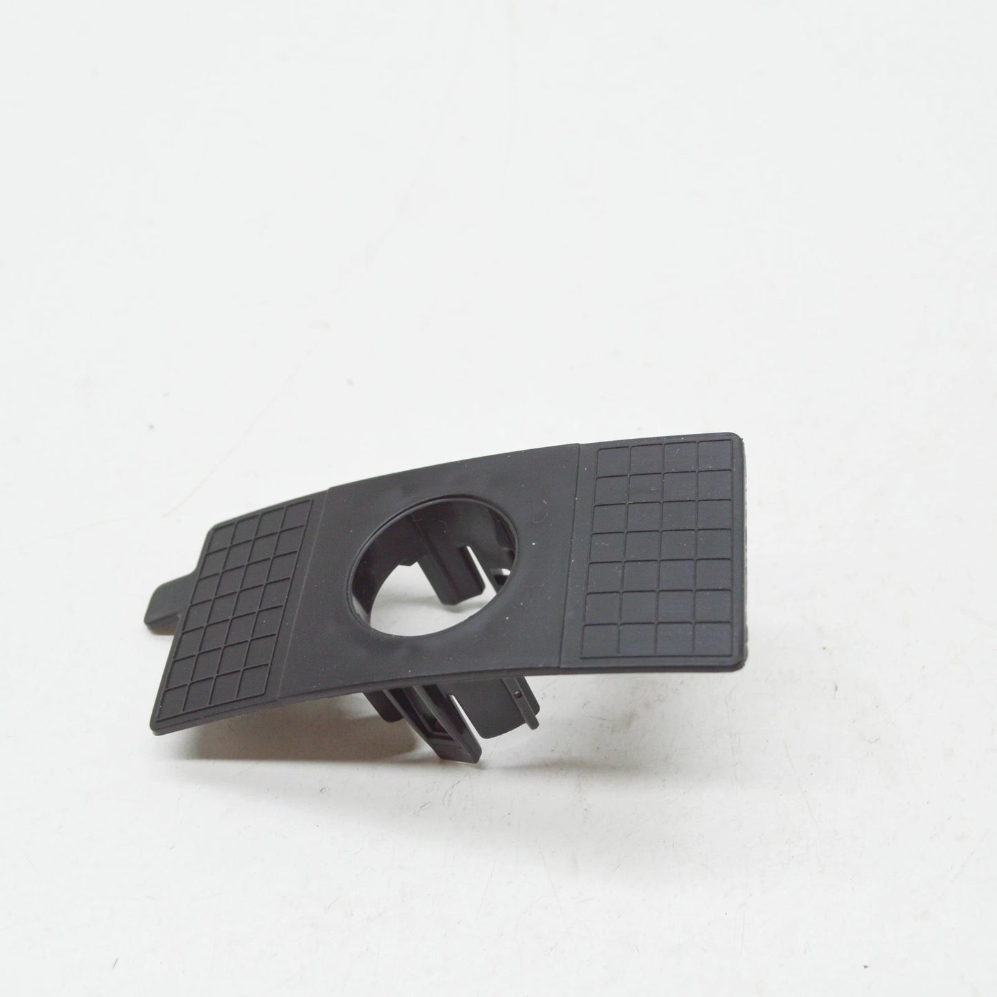 NEW VOLKSWAGEN TIGUAN AD REAR BUMPER OUTER PDC SENSOR BRACKET 5NN919491B