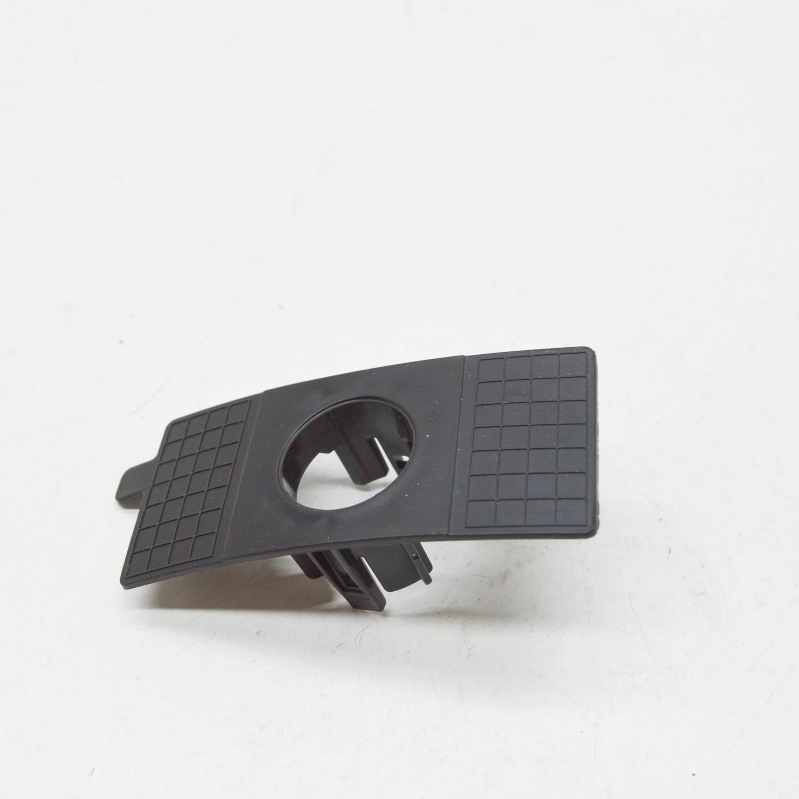 NEW VOLKSWAGEN TIGUAN AD REAR BUMPER OUTER PDC SENSOR BRACKET 5NN919491B