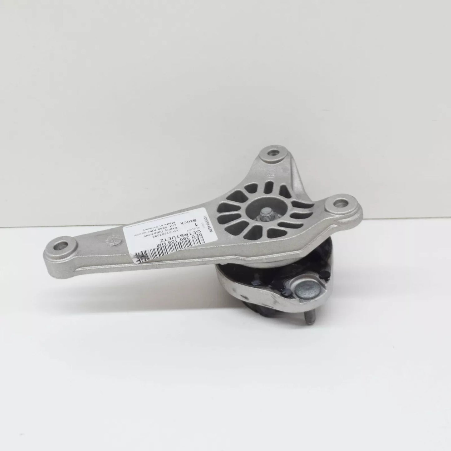 NEW AUDI A4 8EC, B7 AUTOMATIC TRANSMISSION MOUNT 8E0399105HM